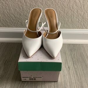 New with Box Abound WRENN-PU White Faux Leather heels Size 7.5M